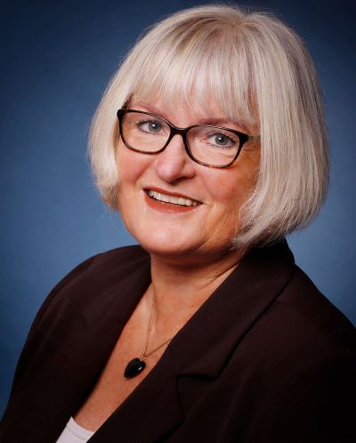 Diplom-Psychologin, Psychologische Psychotherapeutin Verhaltenstherapie, Traumatherapie EMDR, Paar-und Familientherapie - Regina Scialdone